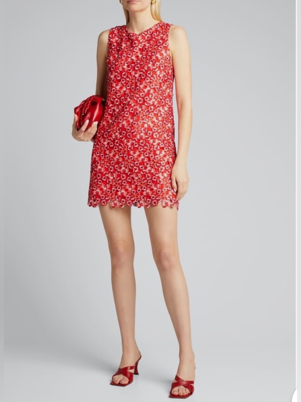 Alice + Olivia Clyde Lace Sleeveless Shift dress in Red